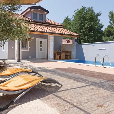 One-bedroom In Holiday home *